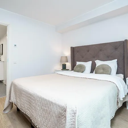 Dream - Modern Design With Balcony & Free Parking * Tallinn