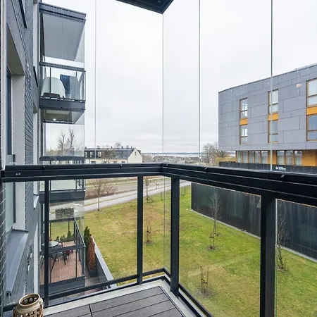 Dream - Modern Design With Balcony & Free Parking * Tallinn