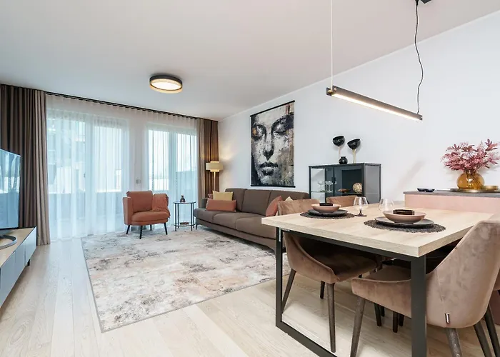 아파트 Dream - Modern Design With Balcony & Free Parking